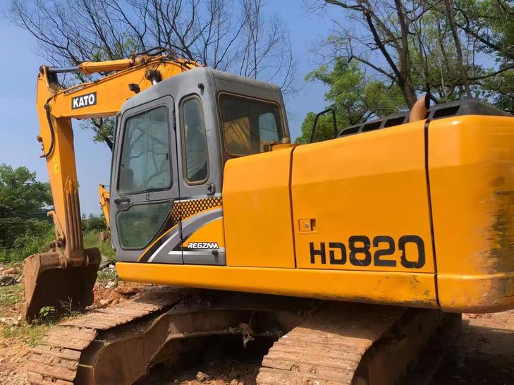 Buy Kato HD820 Used Excavator / 1