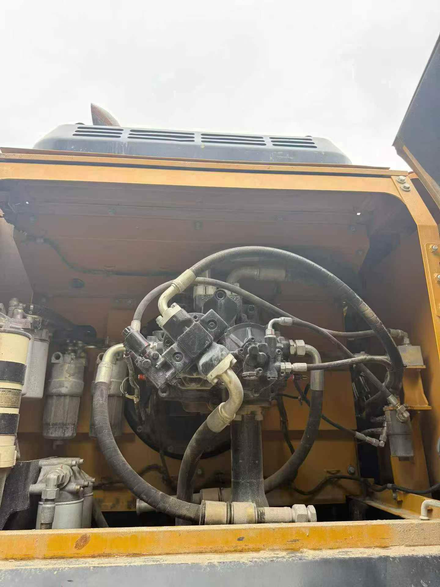 Buy Sany SY550H Used Excavator / 8