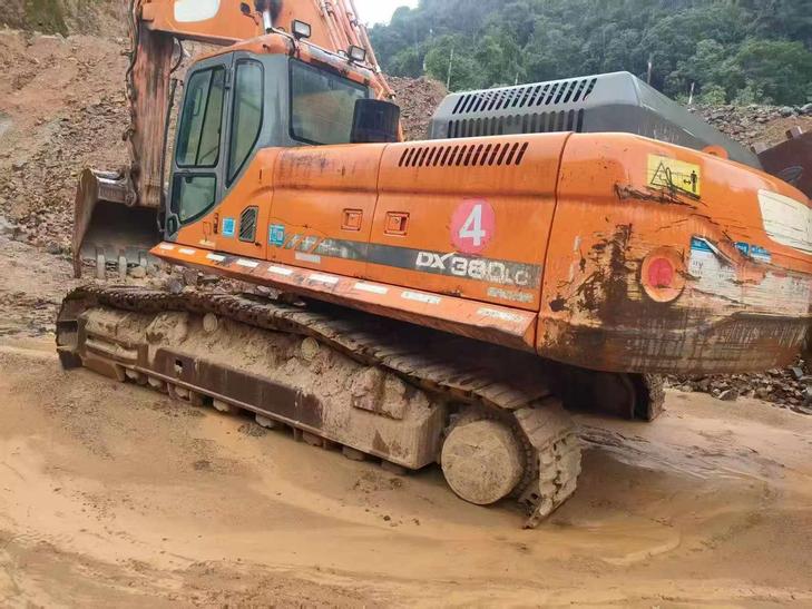 Buy Doosan DX380 Used Excavator / 1