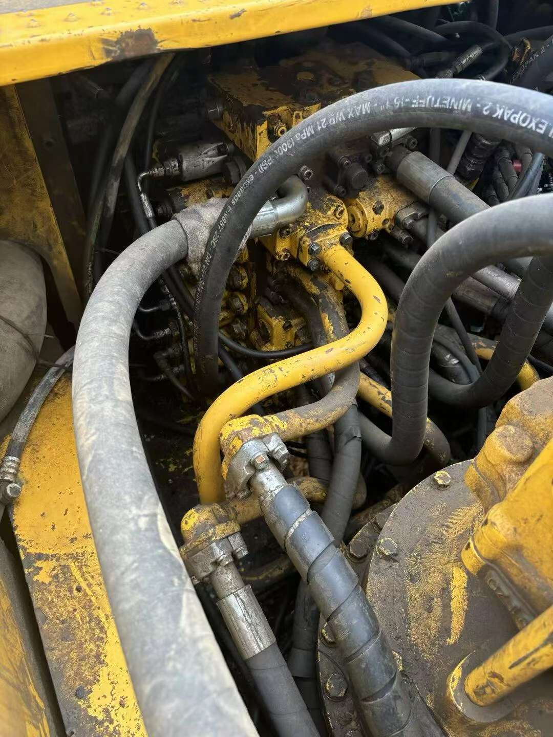 Buy Komatsu PC400-8 Used Excavator / 6