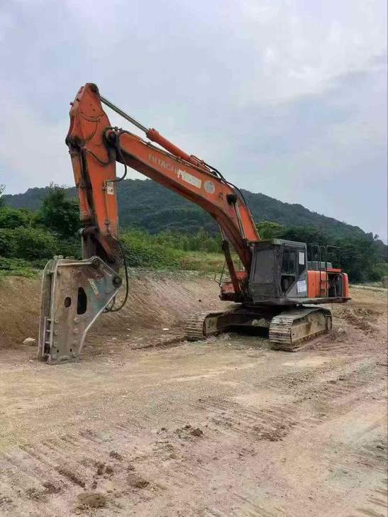 Buy Hitachi ZX450-6 Used Excavator / 1