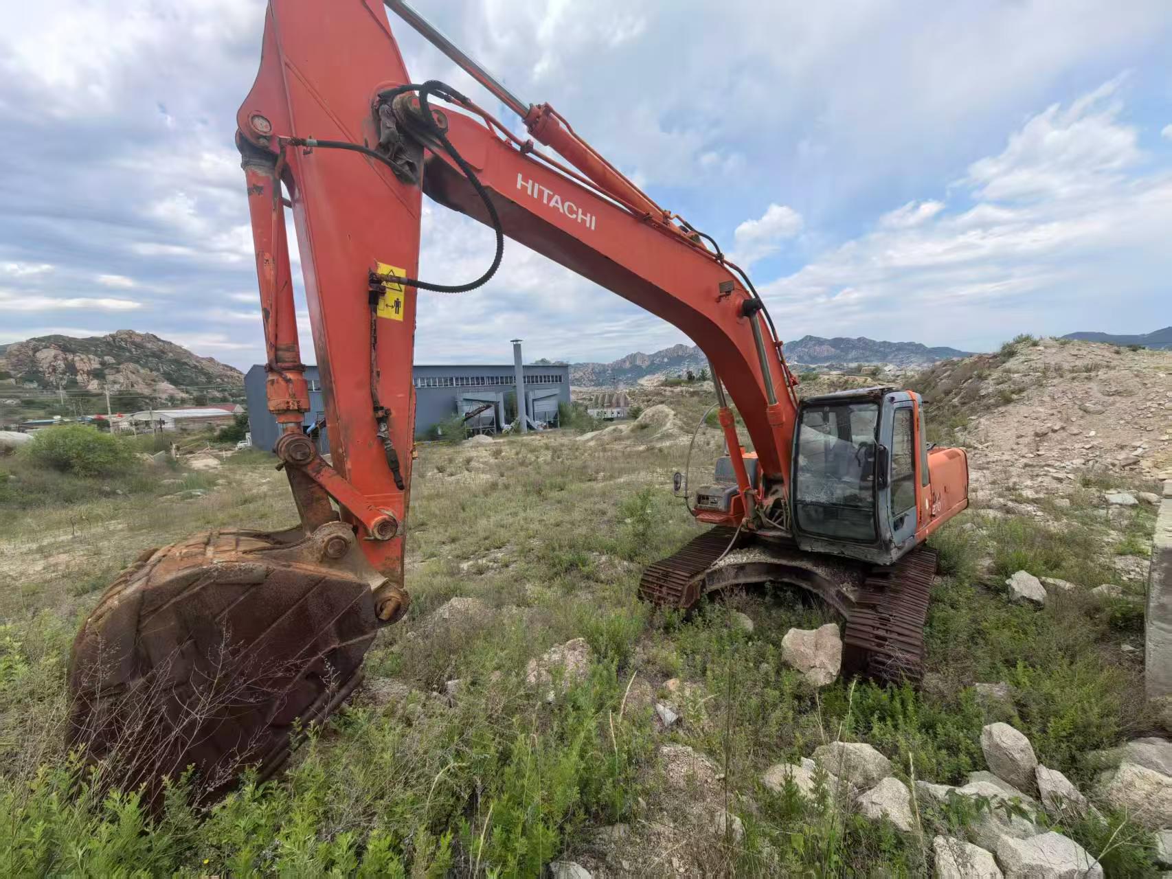 Buy Hitachi EX230-6 Used Excavator / 9