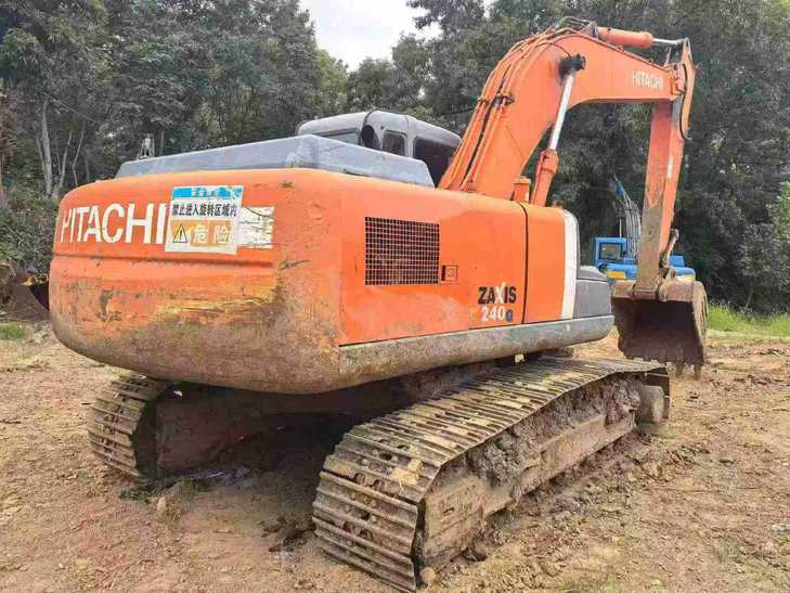 Buy Hitachi ZX200-3G Used Excavator / 1
