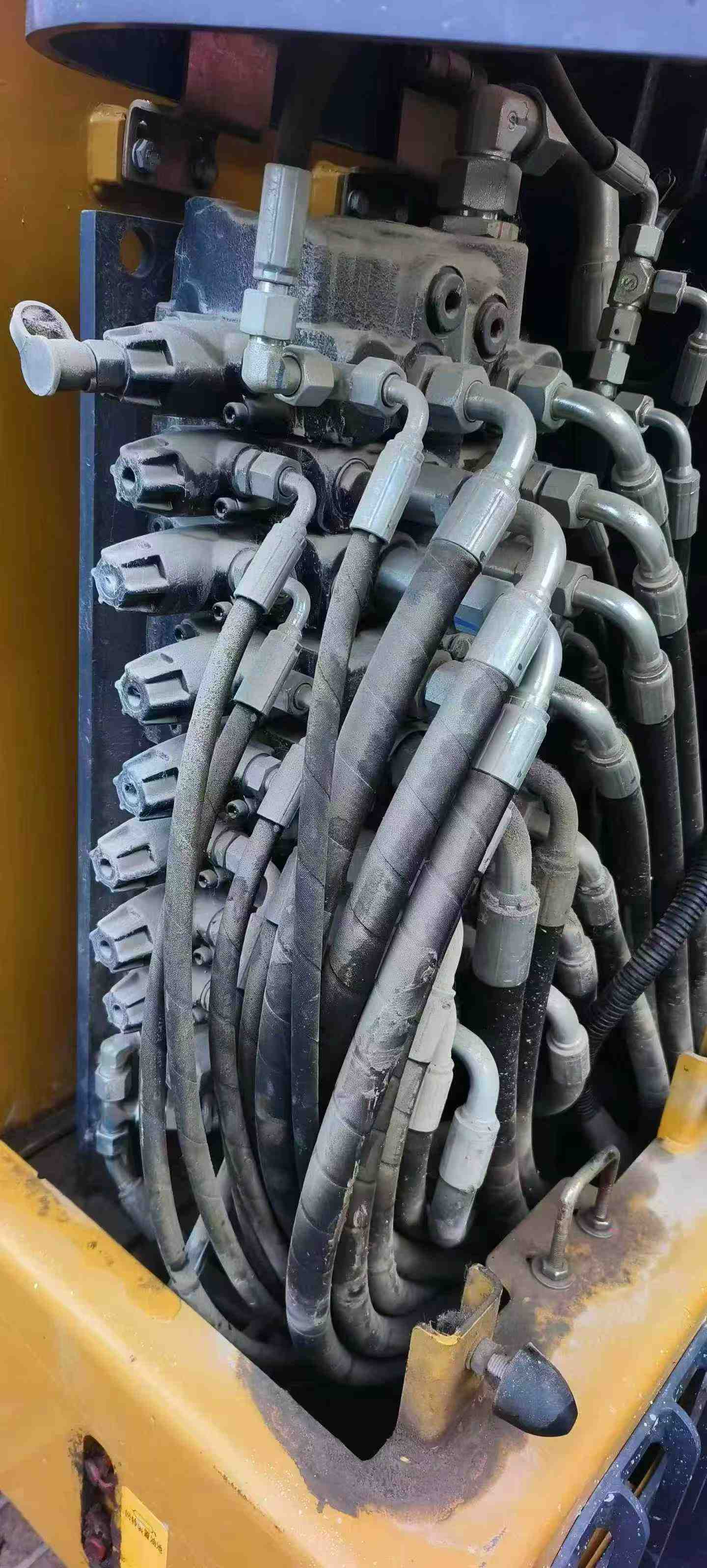 Buy XCMG XE60 Used Excavator / 8
