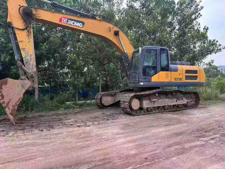 Buy XCMG XE305D Used Excavator / 1