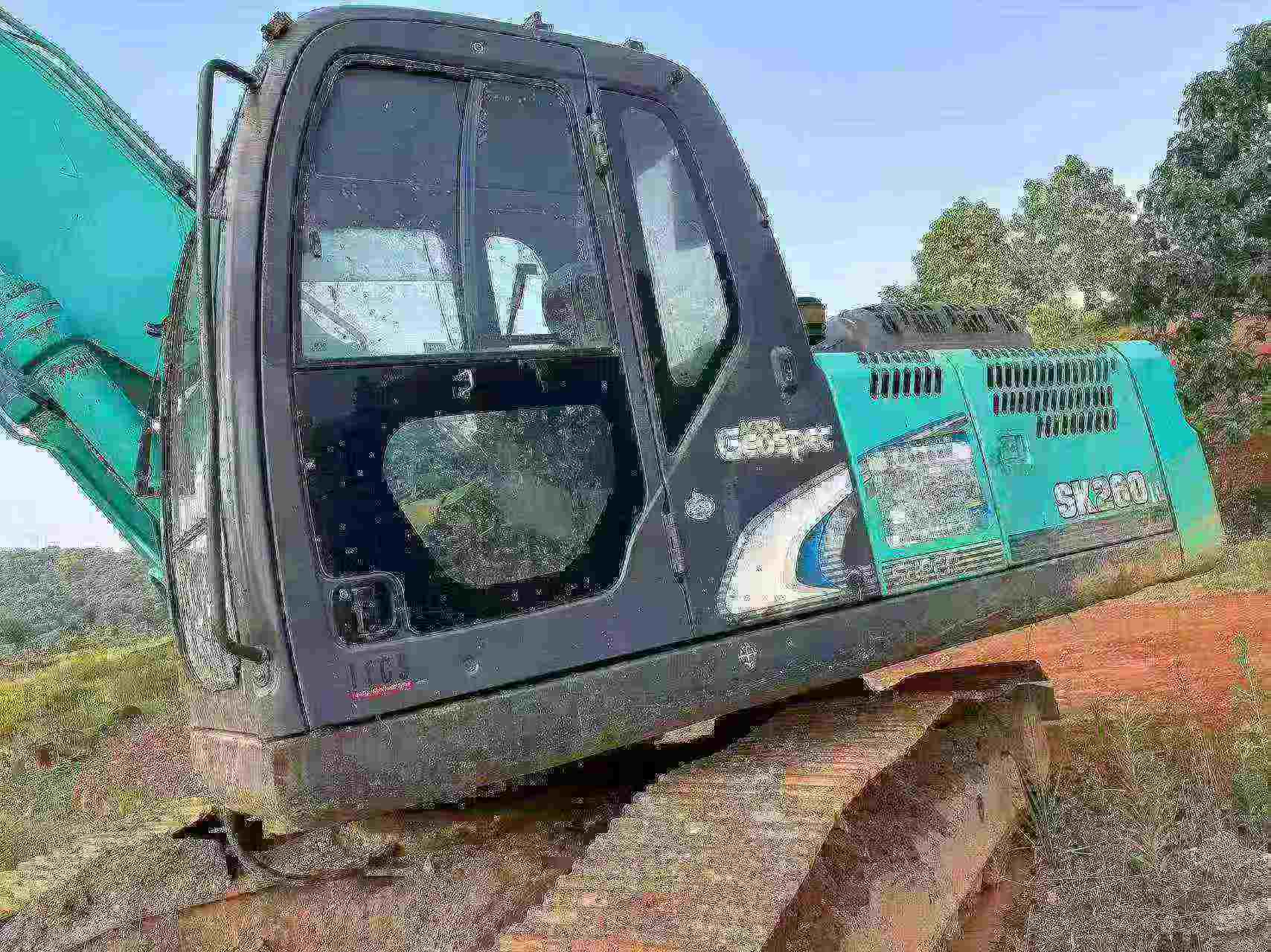 Buy Kobelco SK260 Used Excavator / 2