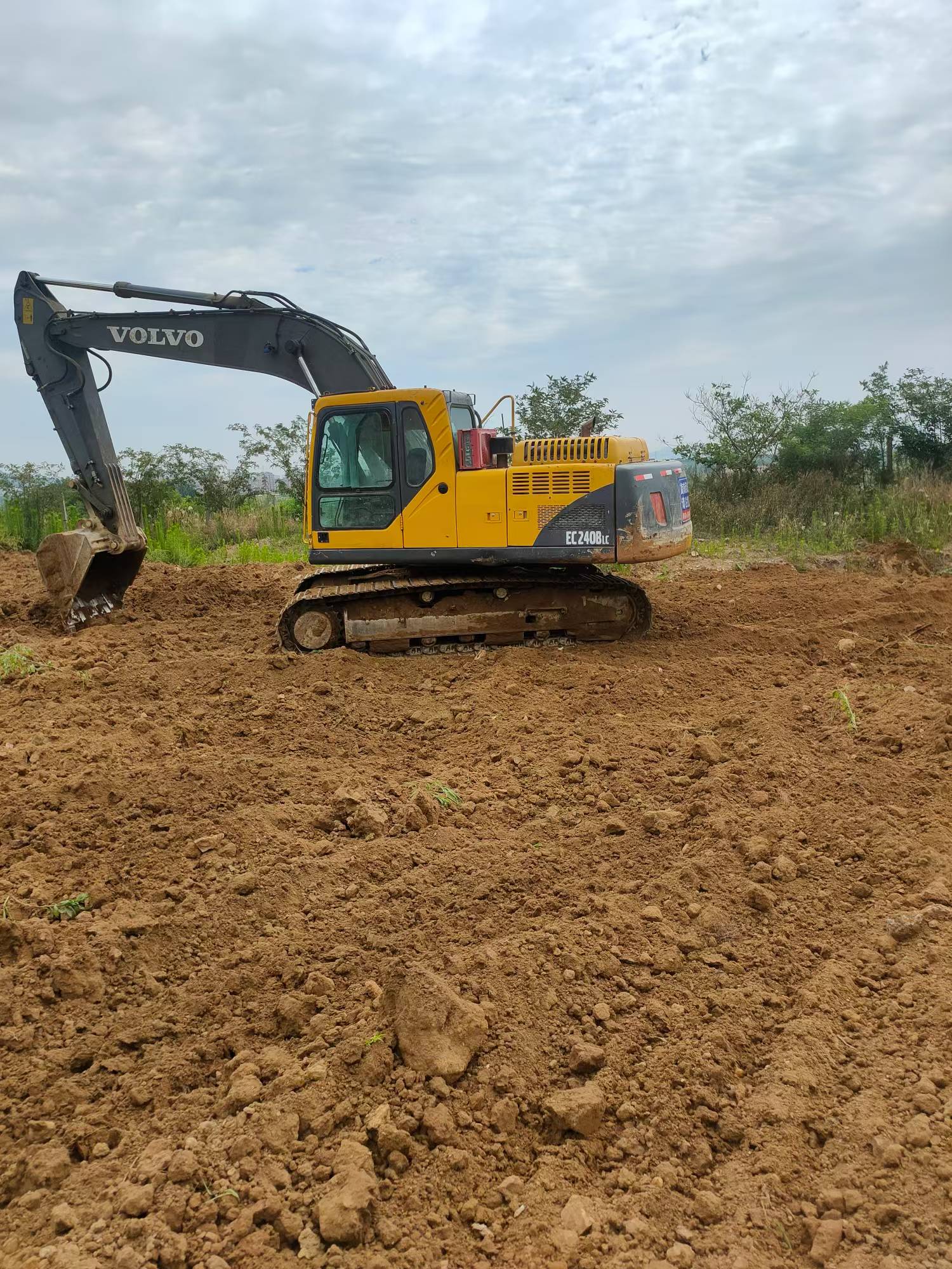Buy Volvo EC210B Used Excavator / 3