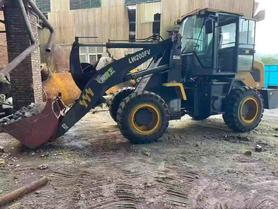 Buy XCMG LW200FV Used Excavator / 2 Buy XCMG LW200FV Used Excavator / 2