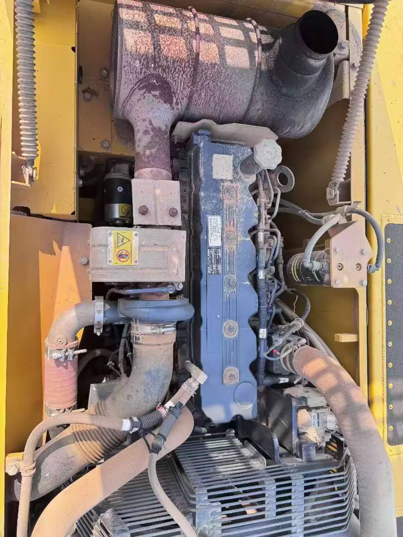 Buy Komatsu PC200-8 Used Excavator / 2