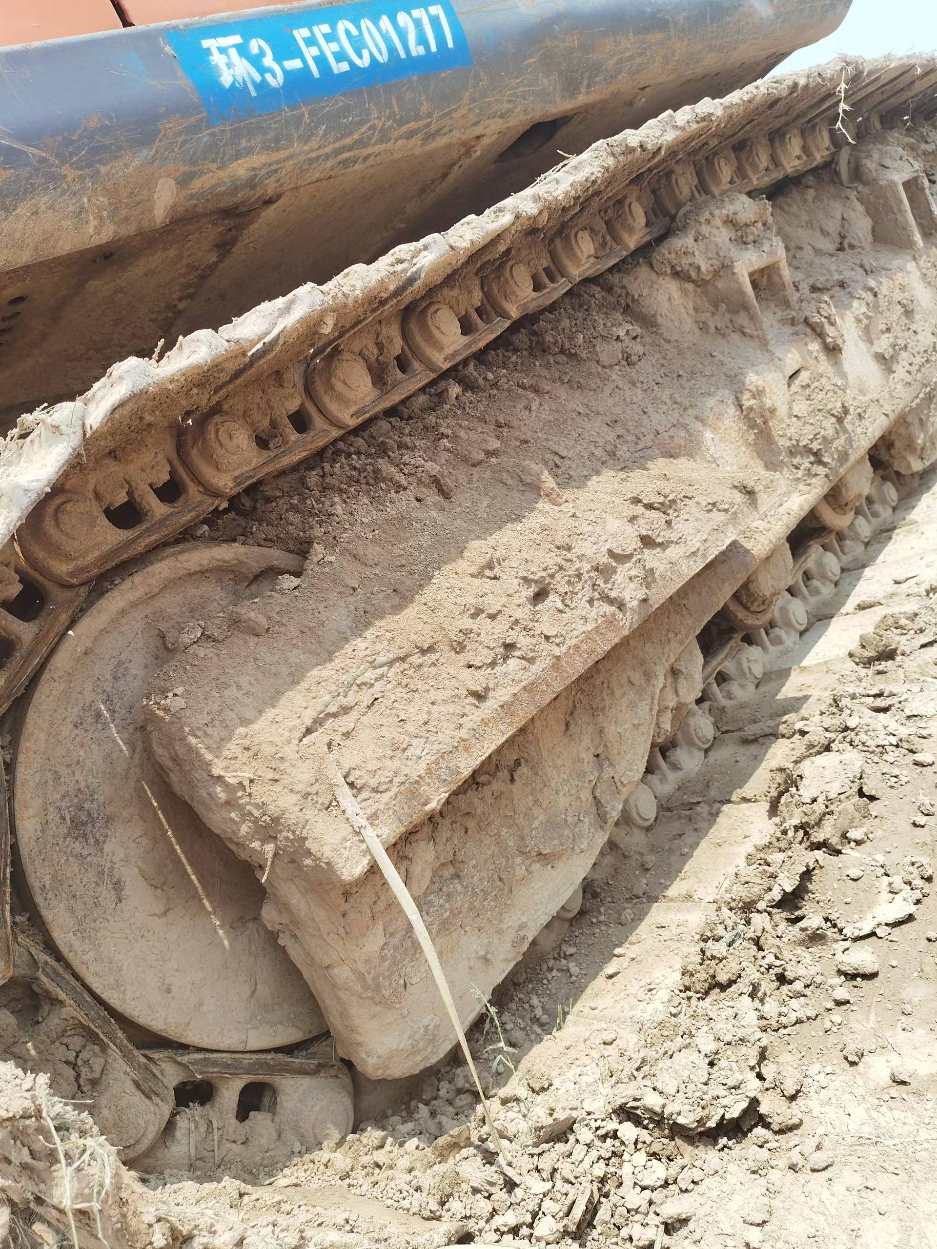 Buy Hitachi EX200 Used Excavator / 3