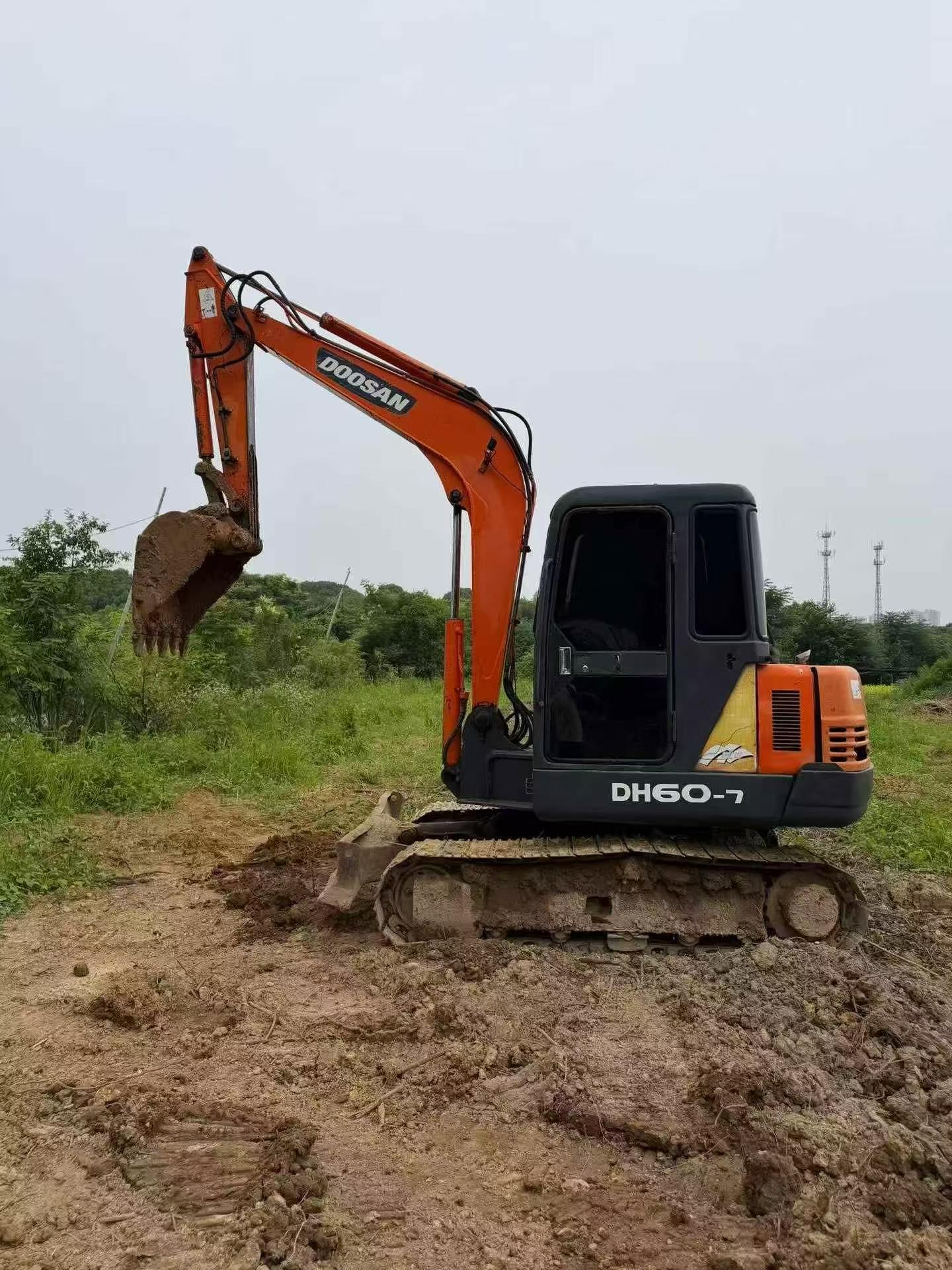 Buy Doosan DH55 Used Excavator / 3