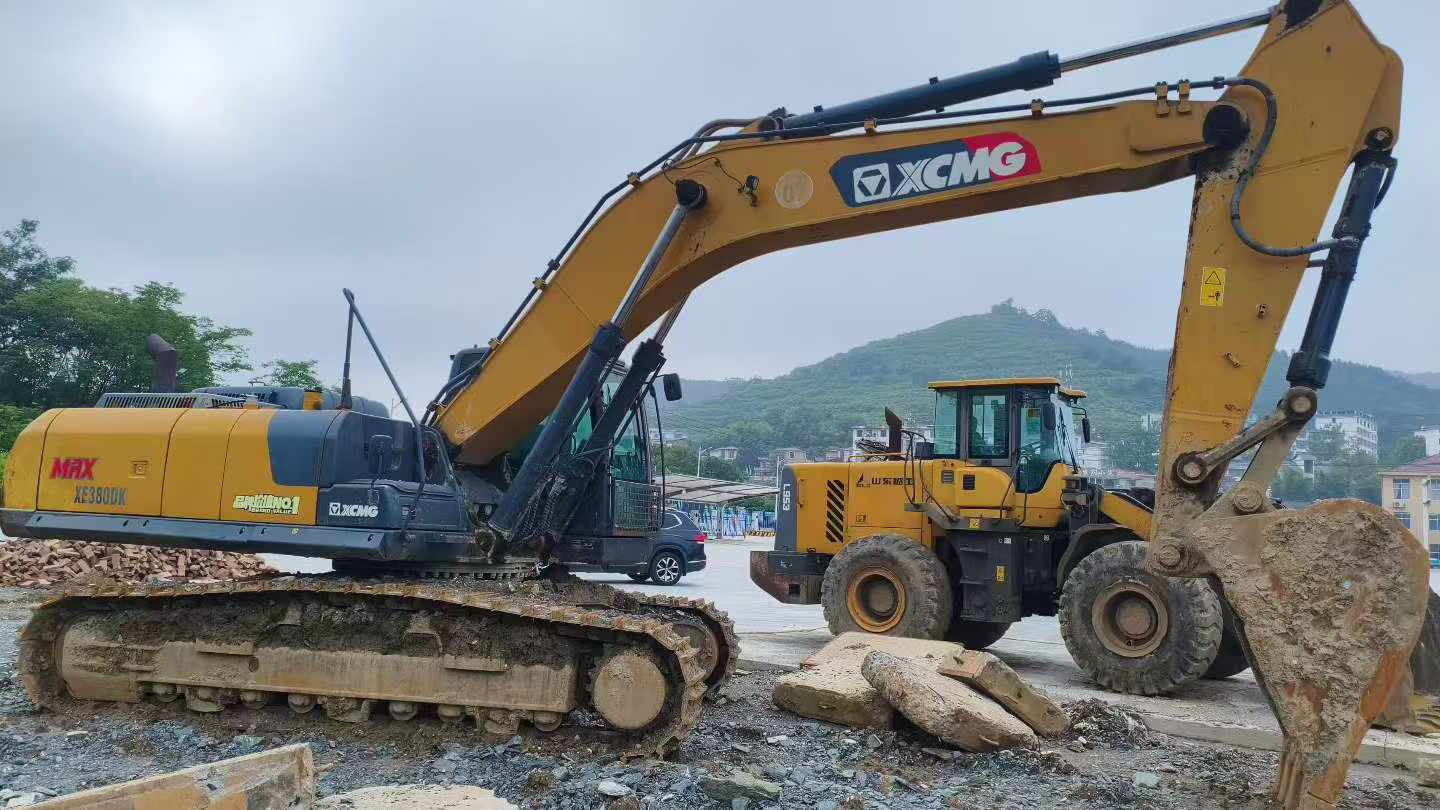 Buy XCMG XE380K Used Excavator / 8
