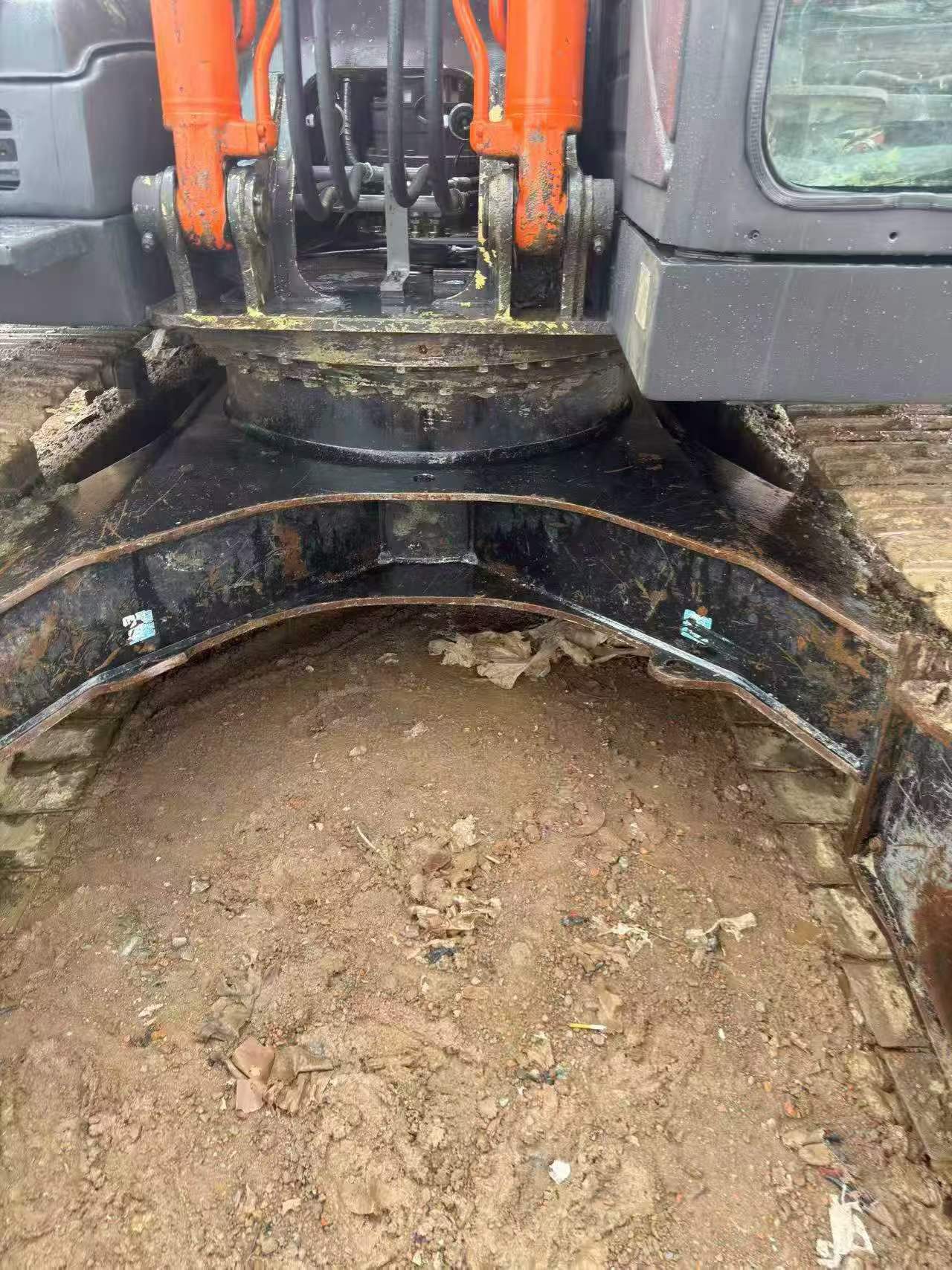 Buy Hitachi ZX200-5G Used Excavator / 6