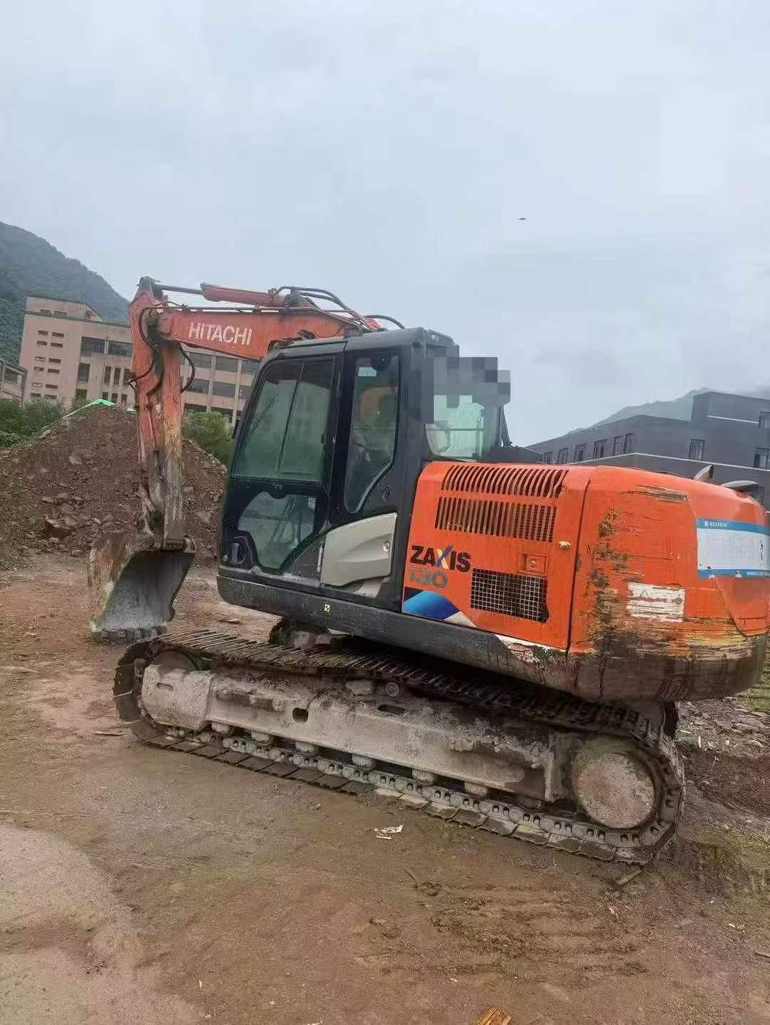 Buy Hitachi ZX130-5A Used Excavator / 2