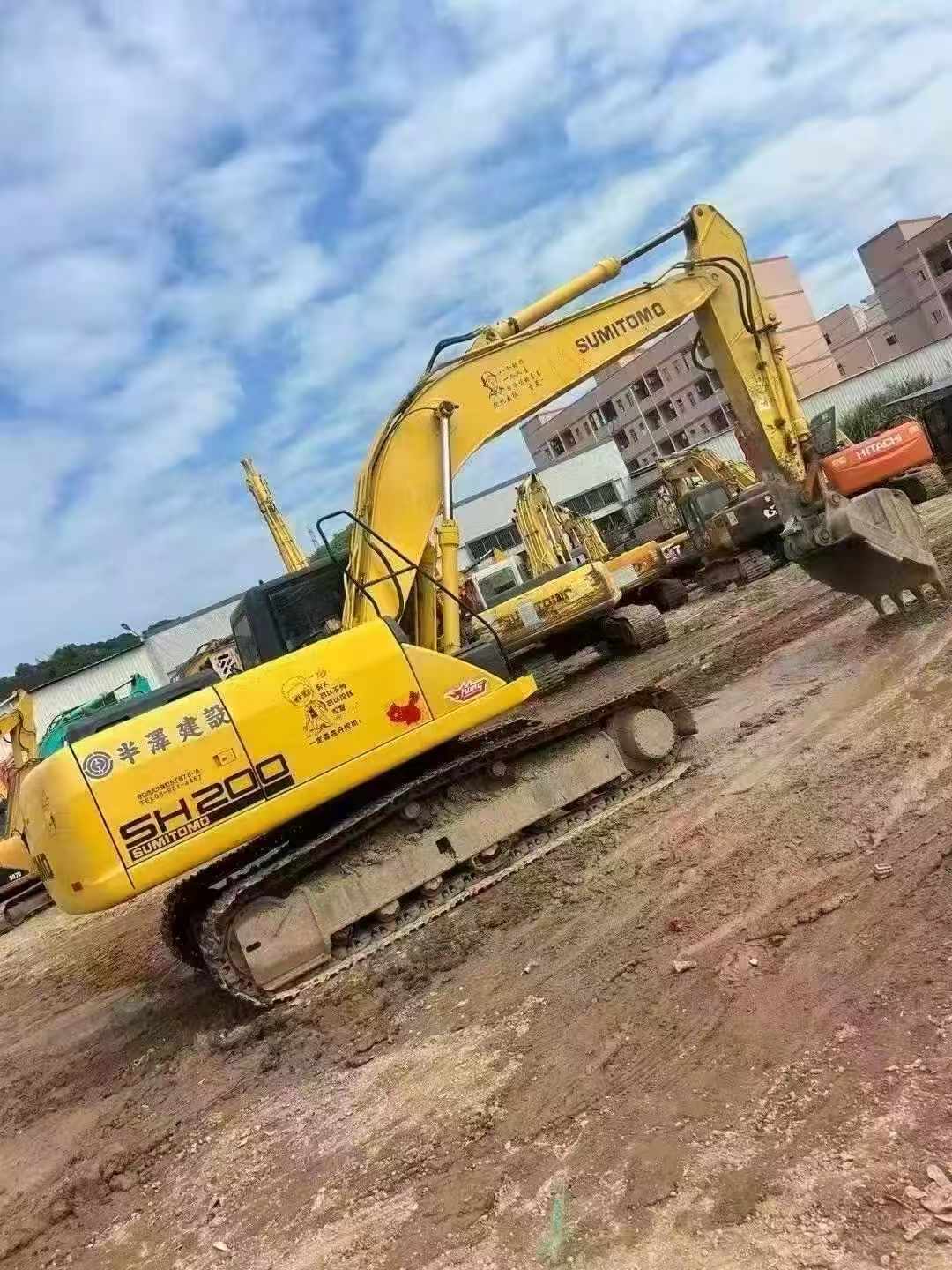 Buy Sumitomo SH200 Used Excavator / 2