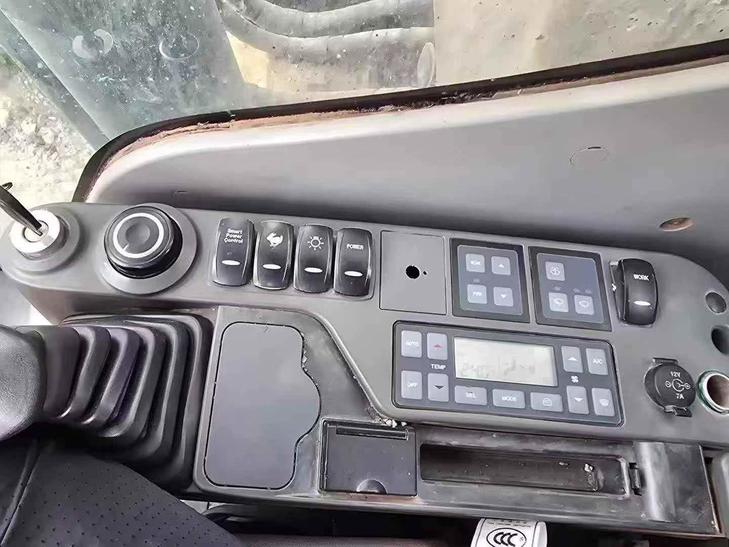 Buy Doosan DX380LC-5 Used Excavator / 1
