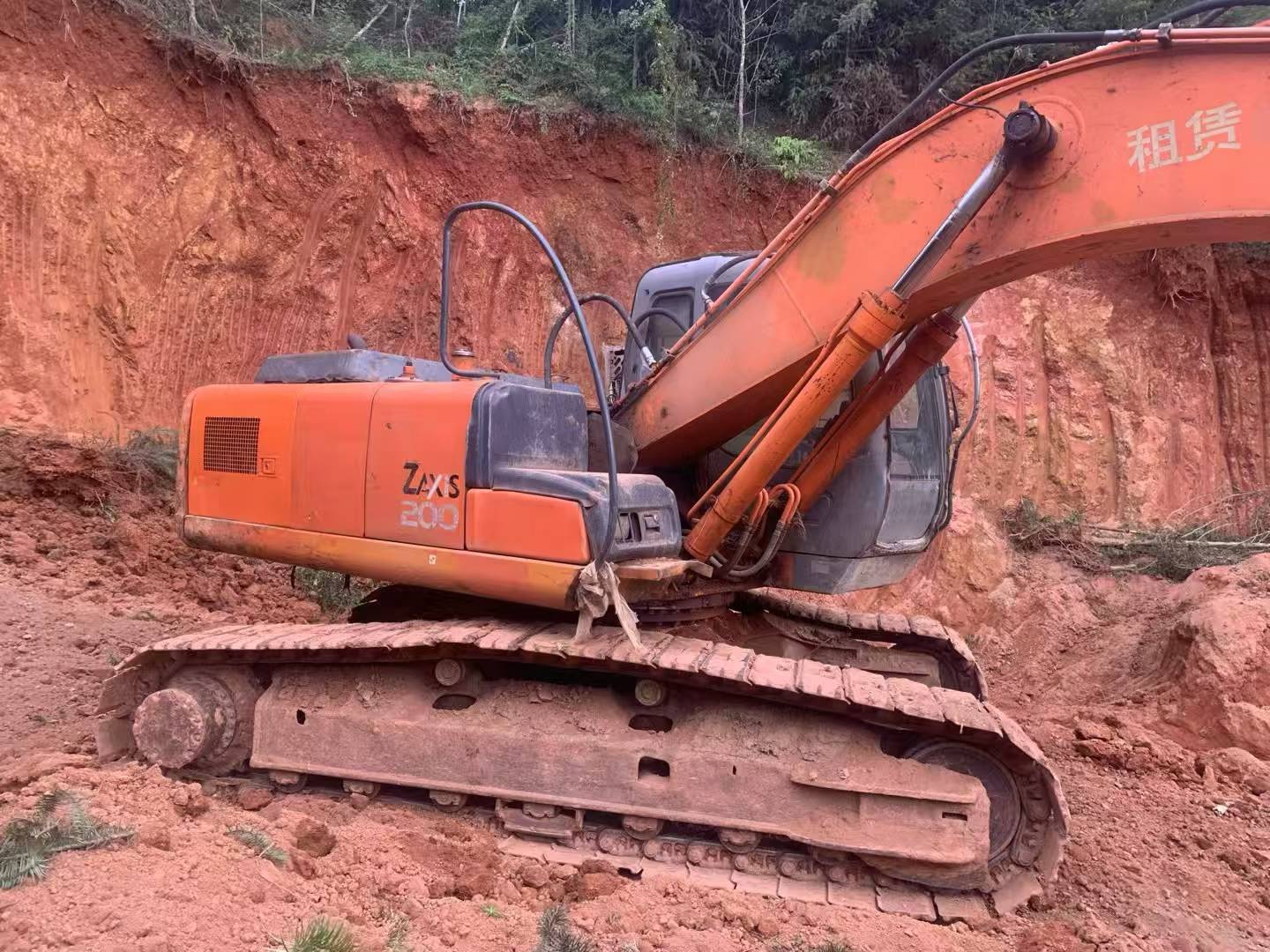 Buy Hitachi ZX200-6 Used Excavator / 4