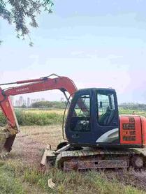 Buy Hitachi EX70 Used Excavator / 3 Buy Hitachi EX70 Used Excavator / 3