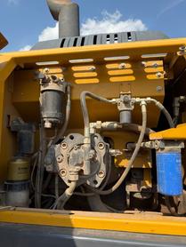 Buy XCMG XE200DA Used Excavator / 4 Buy XCMG XE200DA Used Excavator / 4