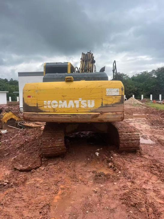 Buy Komatsu PC200-8N1 Used Excavator / 1