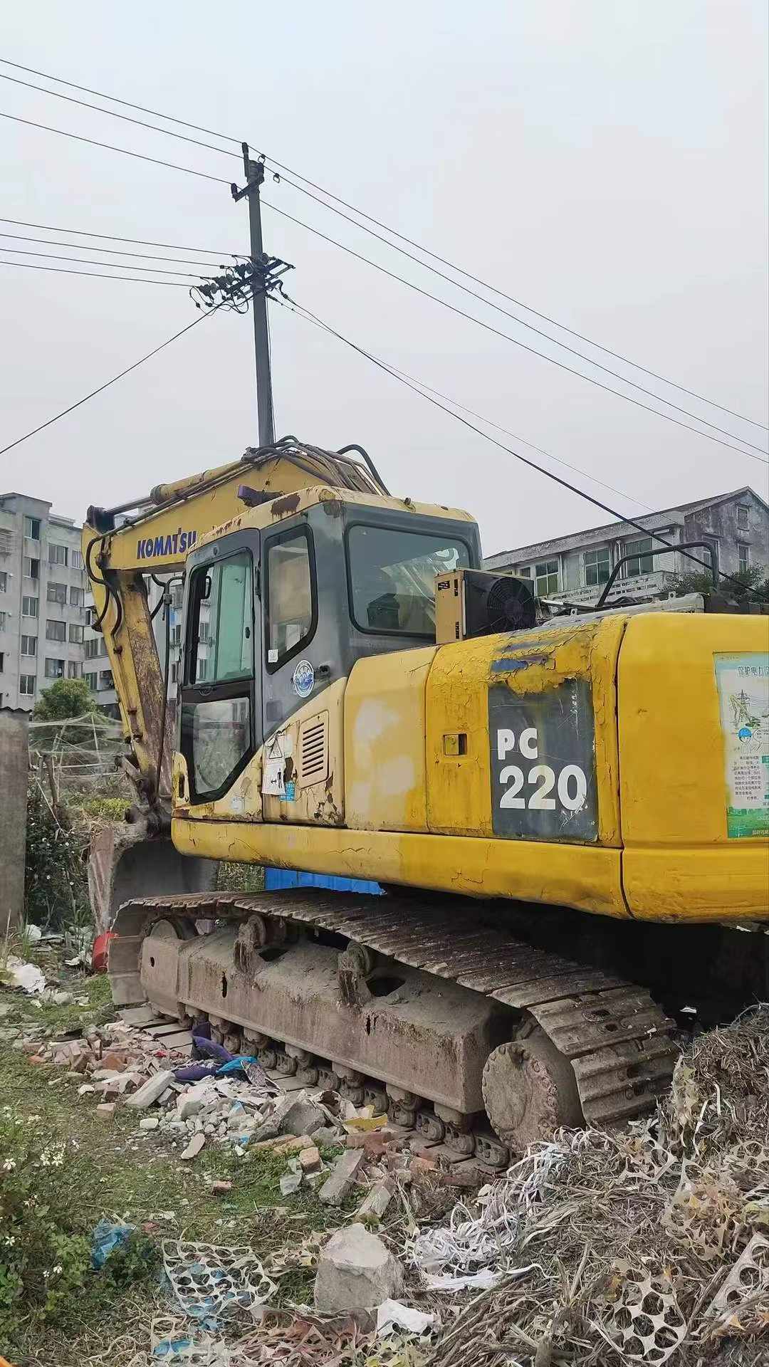 Buy Komatsu PC200-7 Used Excavator / 2