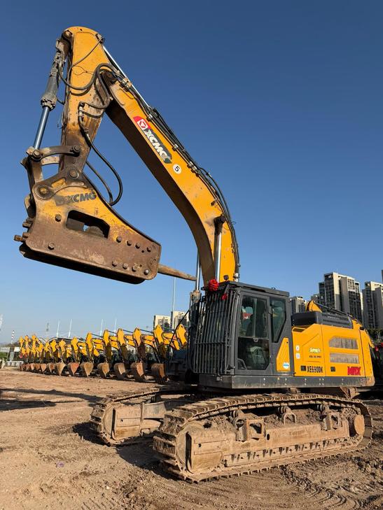 Buy XCMG XE600DK Used Excavator / 1