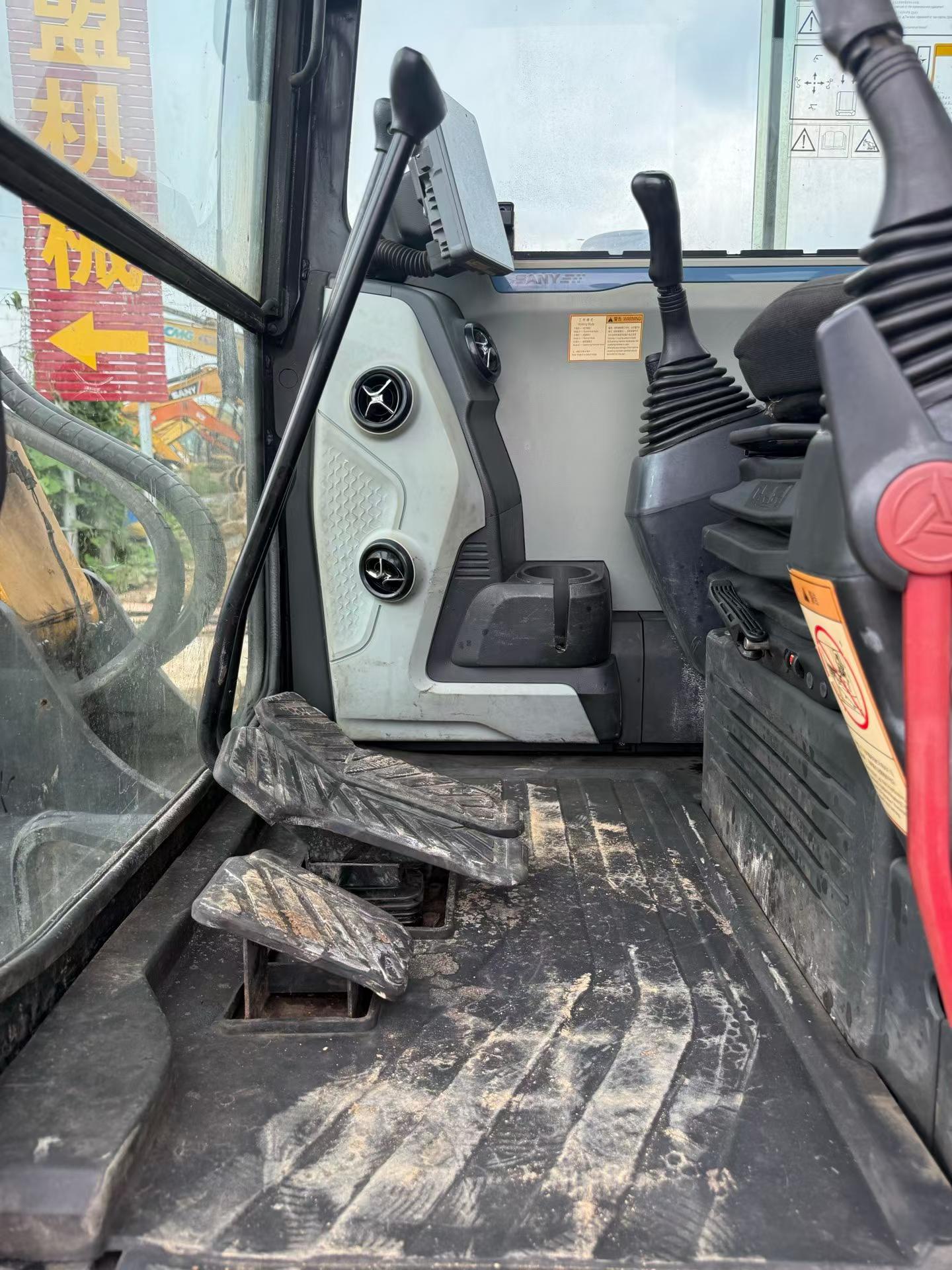 Buy Sany SY60 Used Excavator / 4