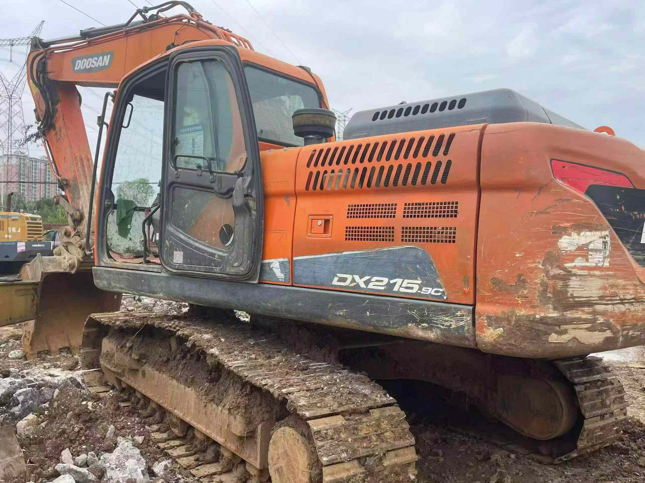 Buy Doosan DH215-7 Used Excavator / 2