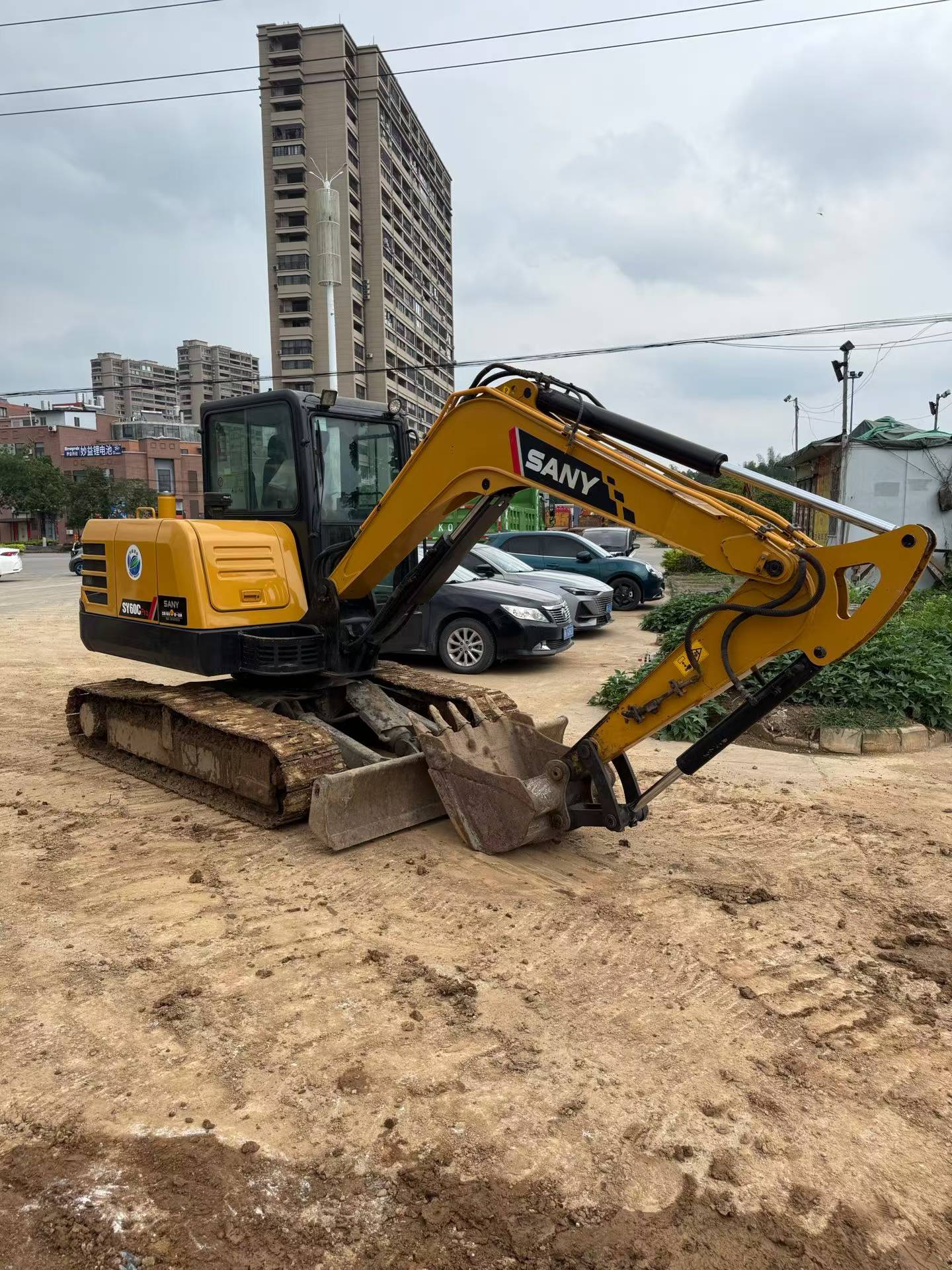Buy Sany SY60 Used Excavator / 8
