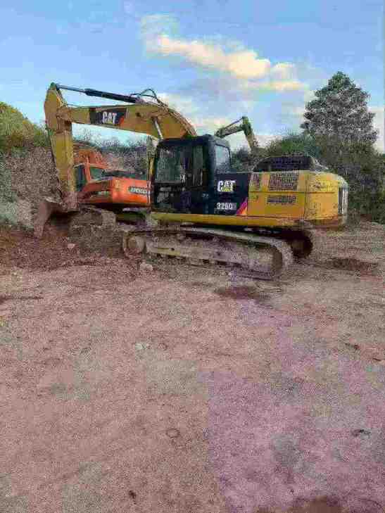 Buy Caterpillar 326DL Used Excavator / 1