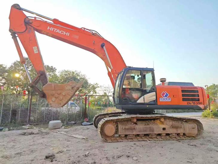 Buy Hitachi EX350 Used Excavator / 1