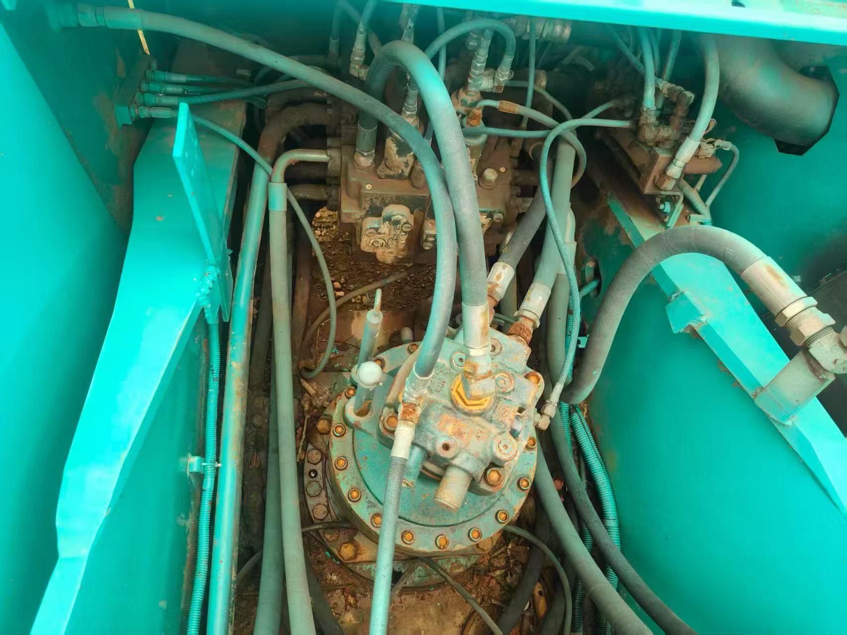 Buy Kobelco SK250-8 Used Excavator / 8