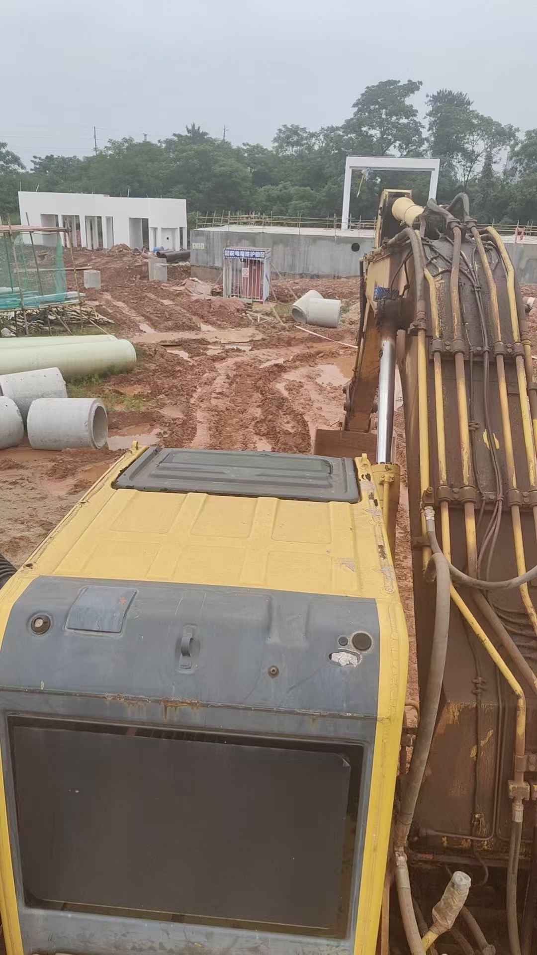 Buy Komatsu PC200-8N1 Used Excavator / 2 Buy Komatsu PC200-8N1 Used Excavator / 2
