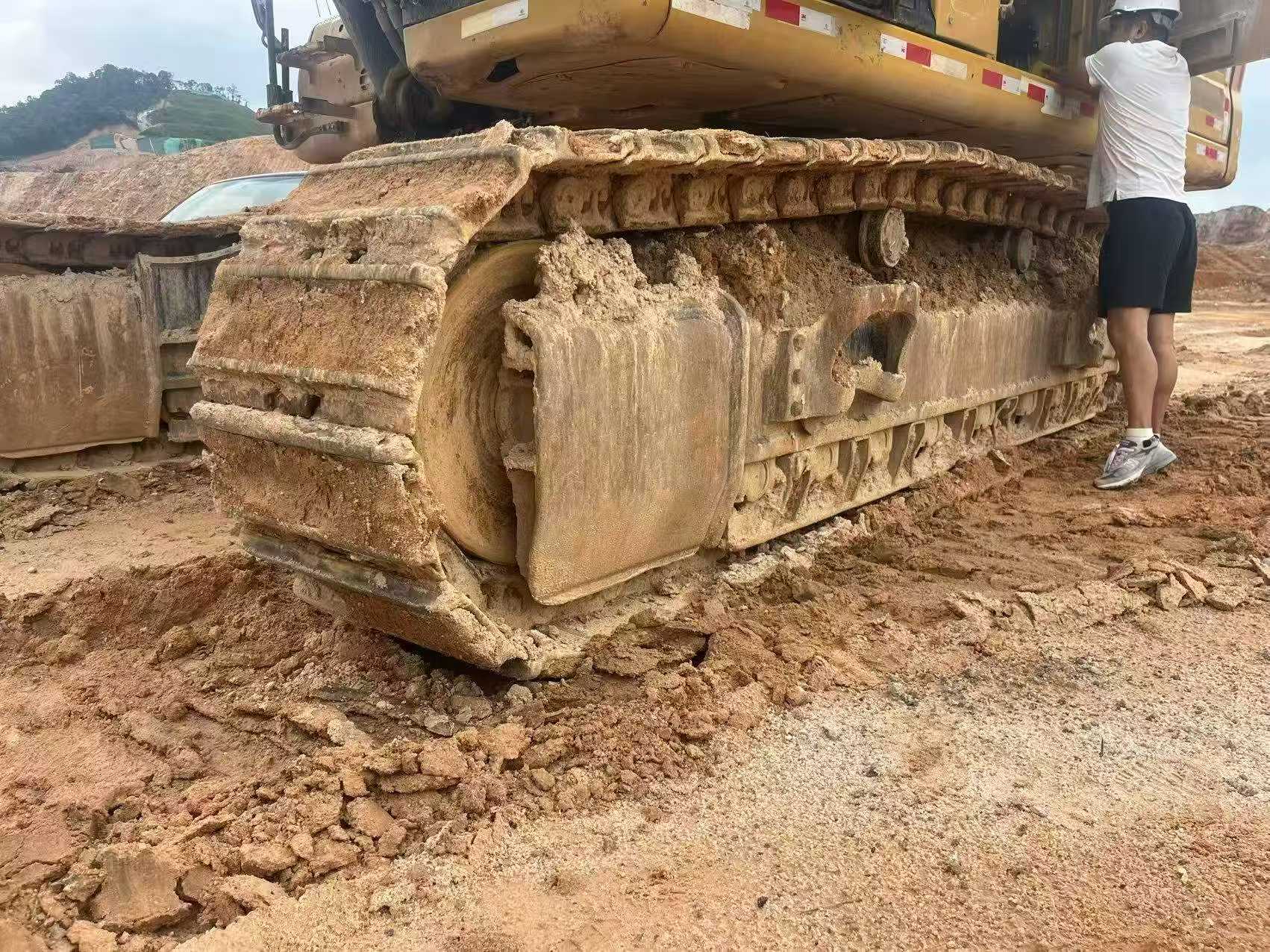 Buy Caterpillar 349E Used Excavator / 3
