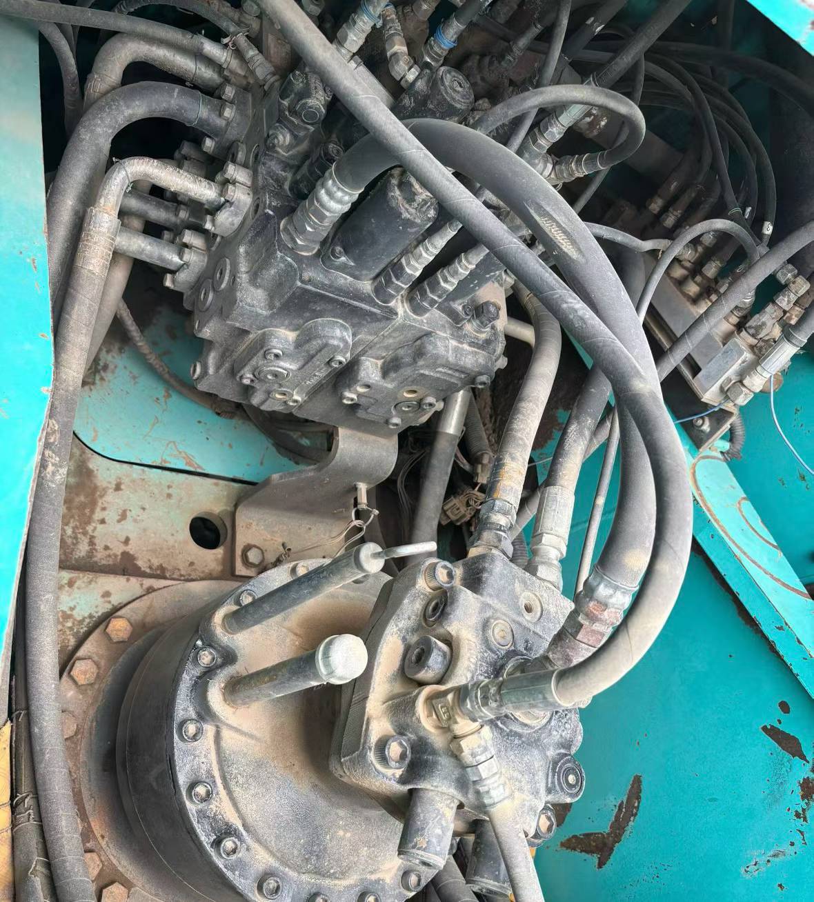 Buy Kobelco SK260 Used Excavator / 6