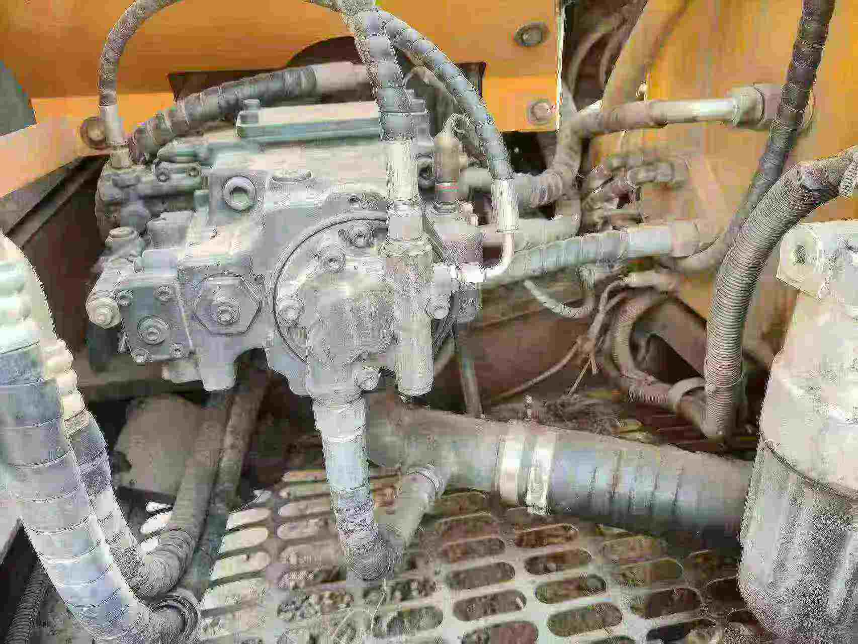 Buy Sany SY135 Used Excavator / 3