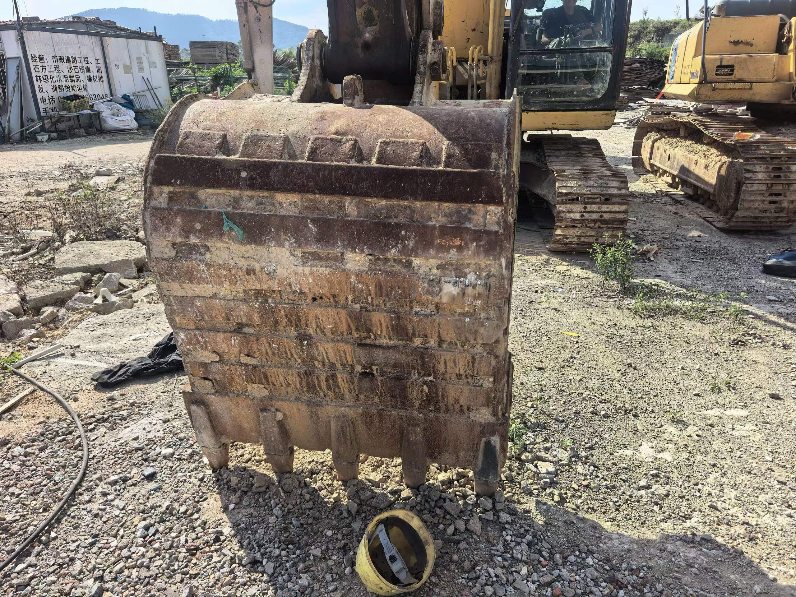 Buy Sumitomo SH210A5 Used Excavator / 3