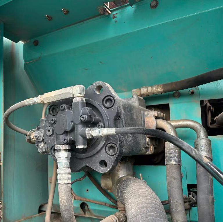 Buy Kobelco SK260 Used Excavator / 7