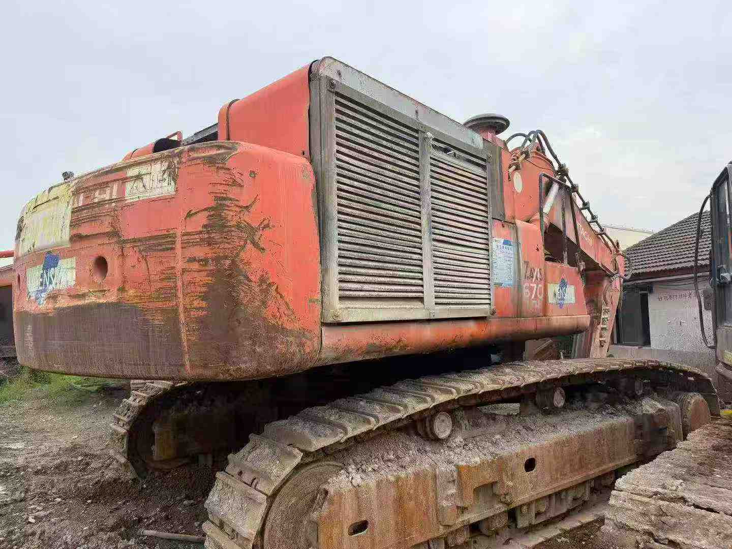 Buy Hitachi ZX650LC-3 Used Excavator / 3