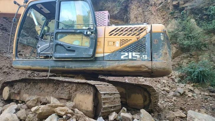 Buy Hyundai R215-9 Used Excavator / 1
