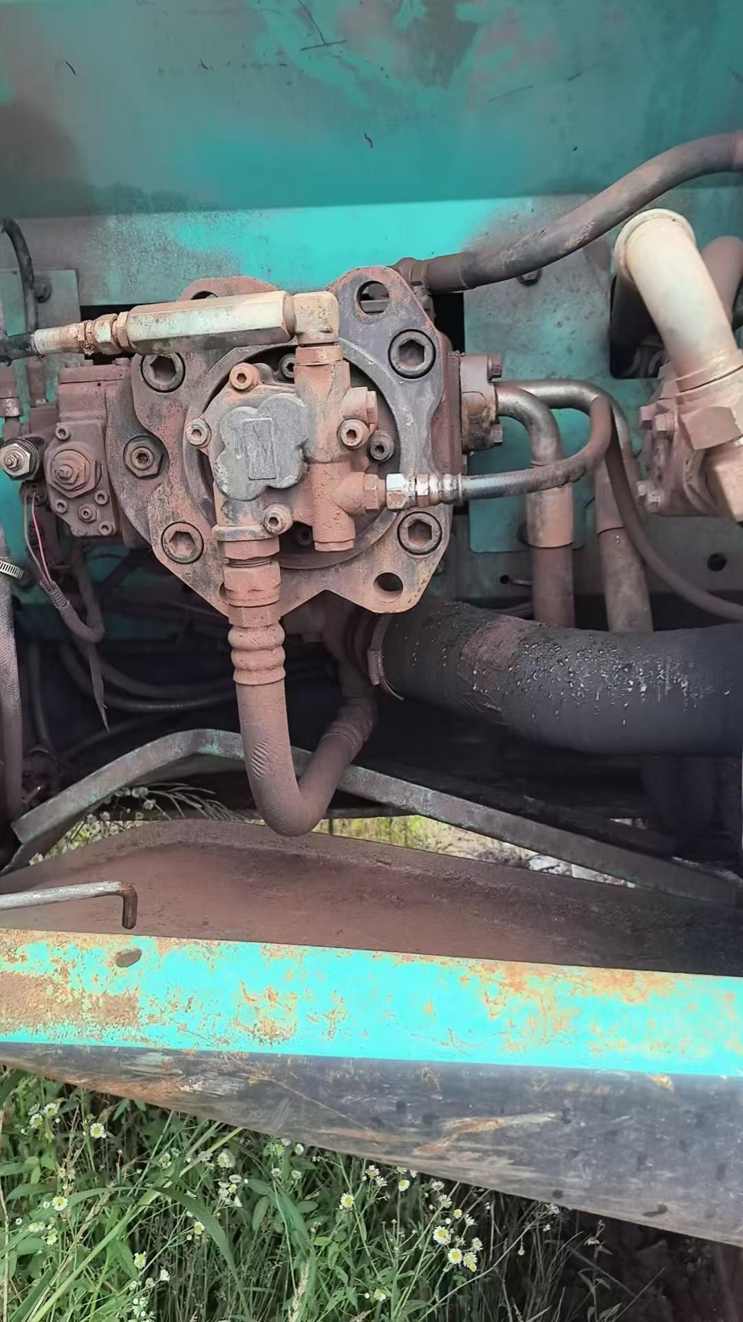 Buy Kobelco SK200-2 Used Excavator / 3