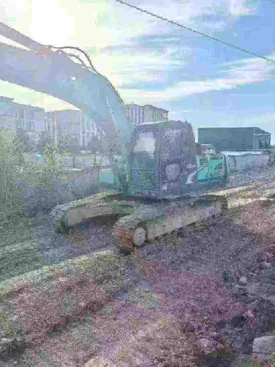 Buy Kobelco SK260 Used Excavator / 1