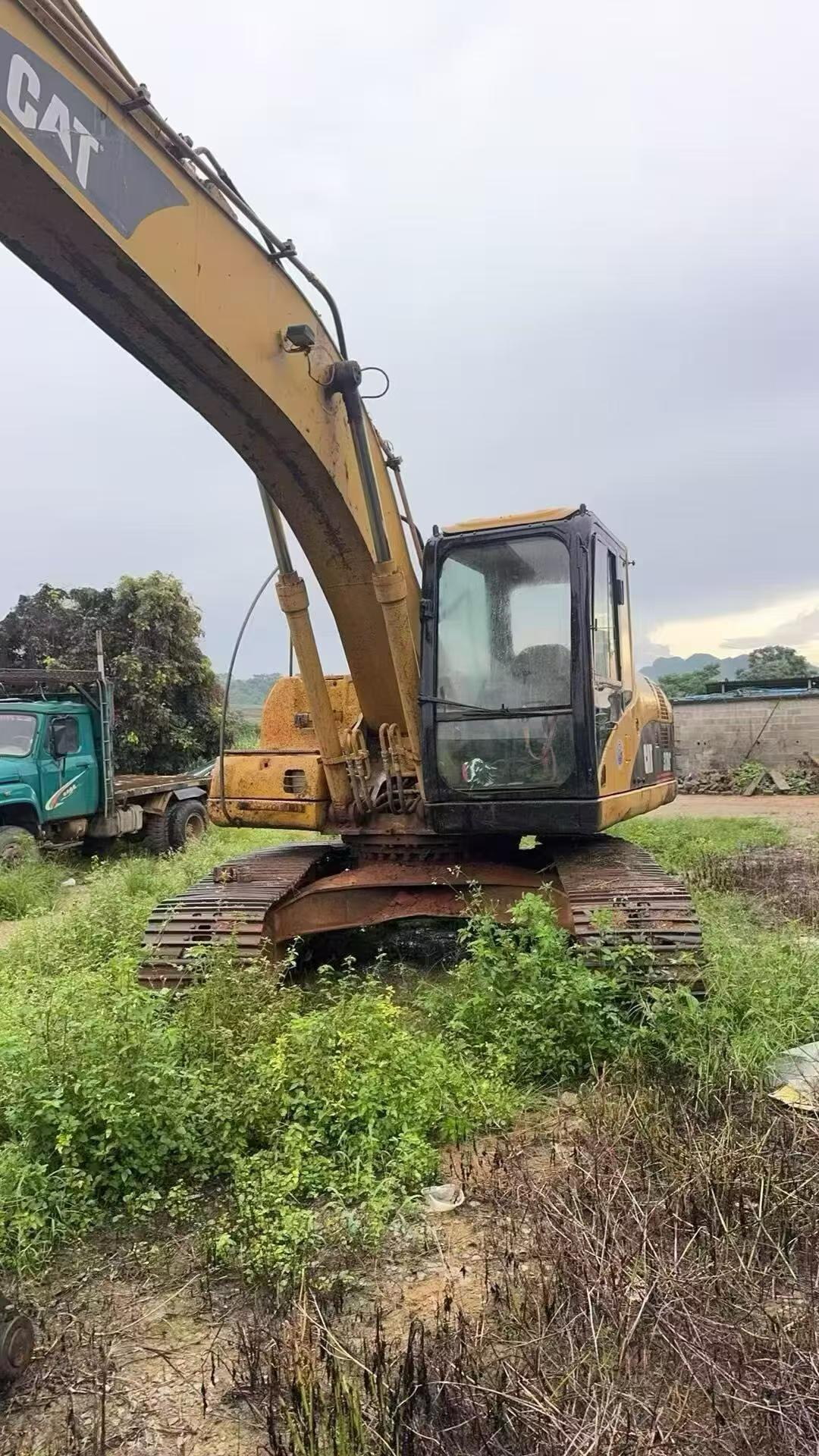 Buy Caterpillar 320C Used Excavator / 5