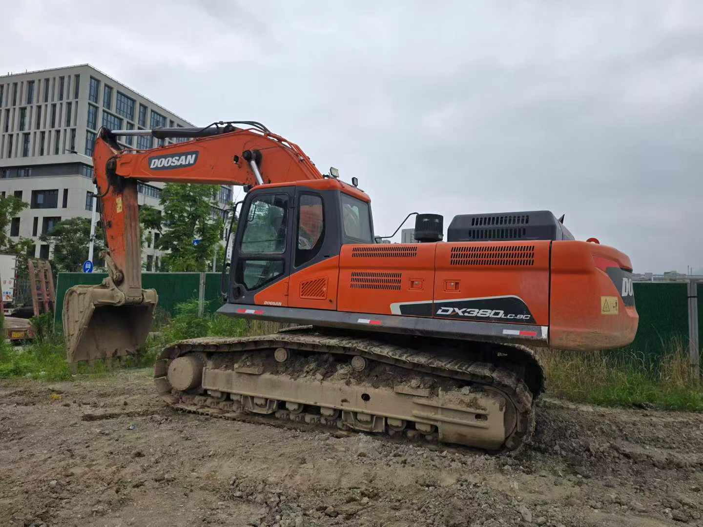 Buy Doosan DX380LC-5 Used Excavator / 6