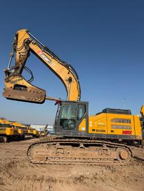 Buy XCMG XE600DK Used Excavator / 3 Buy XCMG XE600DK Used Excavator / 3