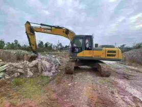 Buy XCMG XE215 Used Excavator / 2 Buy XCMG XE215 Used Excavator / 2
