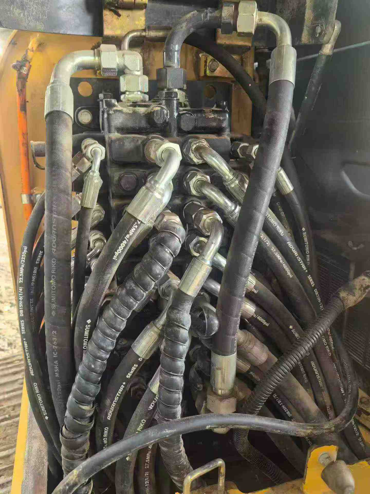 Buy XCMG XE60 Used Excavator / 6