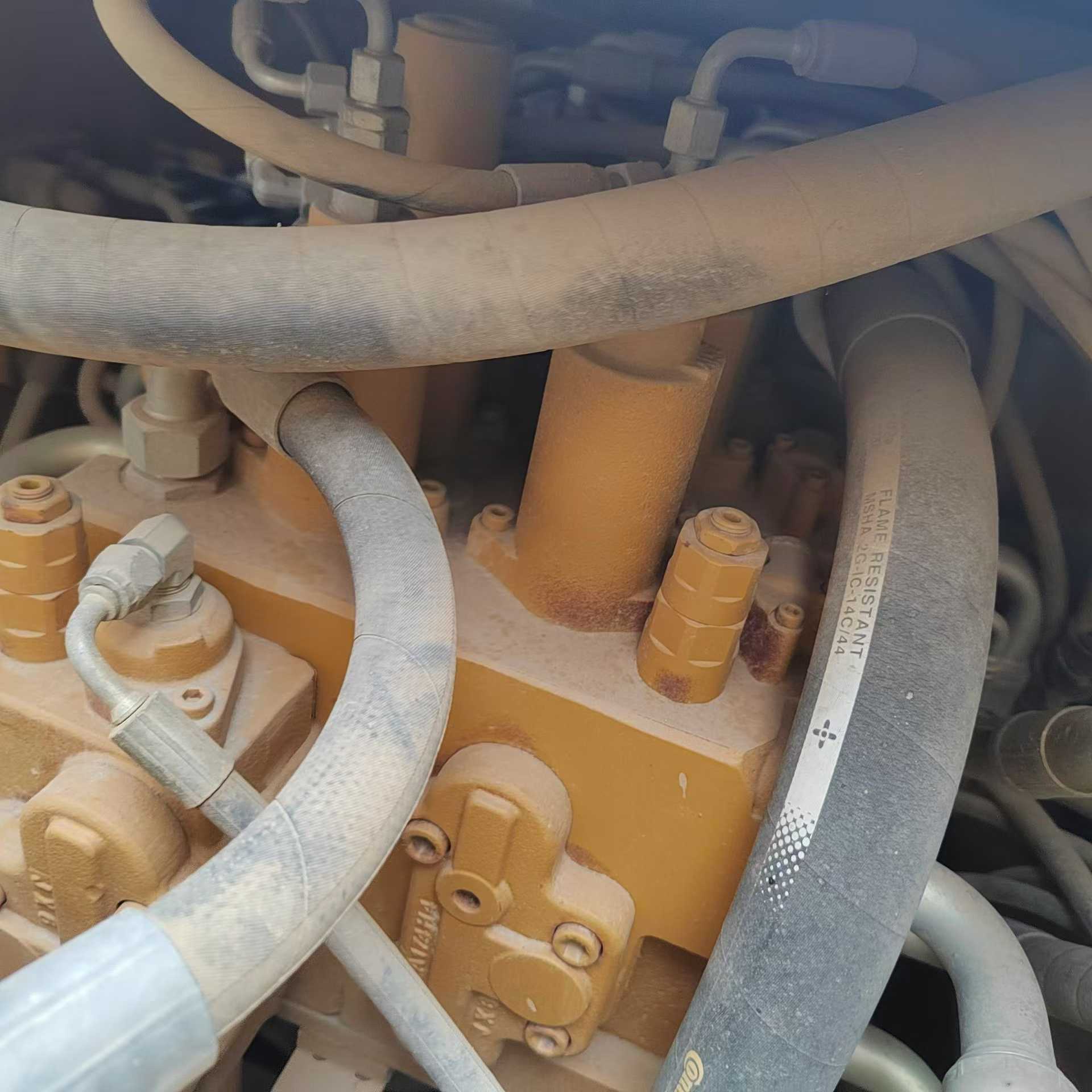 Buy Sany SY205C Used Excavator / 8