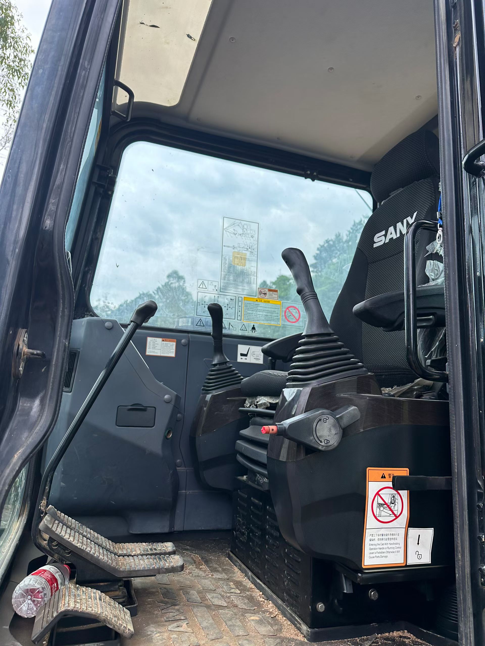 Buy Sany SY60 Used Excavator / 2