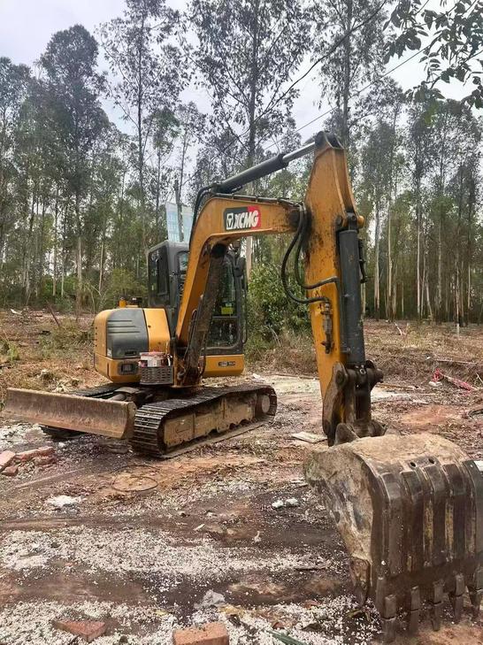 Buy XCMG XE60 Used Excavator / 1